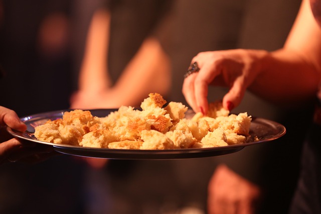 NO CAMINHO DA GENEROSIDADE, ANDA-SE JUNTO DE DEUS